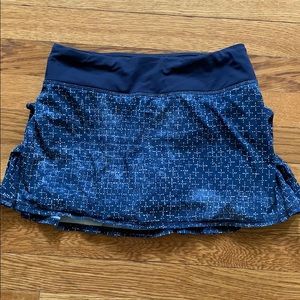 Lululemon skort size 2